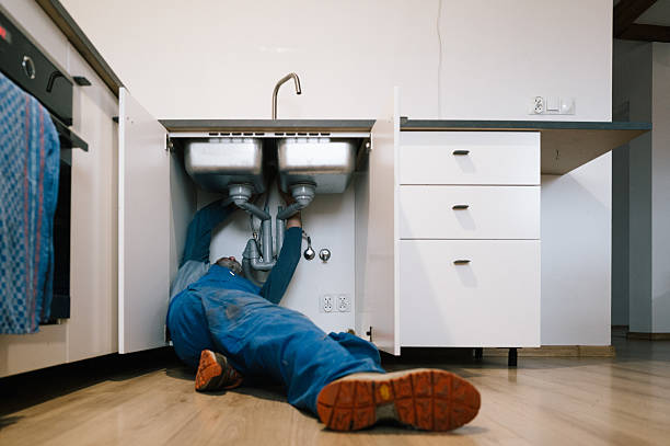 Professional Plumbing technician working in Pittstown, NJ